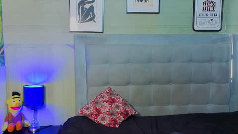 prince_arthur77 online show from February 25, 1:43 pm