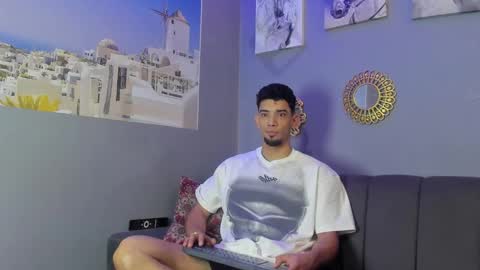 prince_arthur77 online show from March 29, 5:46 pm