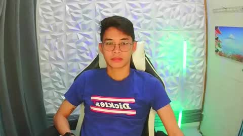 prince_harrison online show from November 25, 5:24 pm