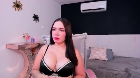 Snapshot of prince_mia2 chatting on March 3, 11:38 am Mia online show from March 3, 11:38 am