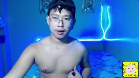 prince_valx online show from April 18, 9:48 pm