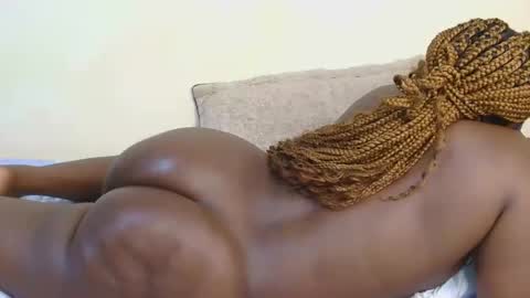 Queen of nyash online show from April 14, 1:22 am