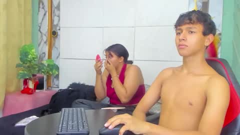 PrincesANDdark online show from January 5, 7:17 pm