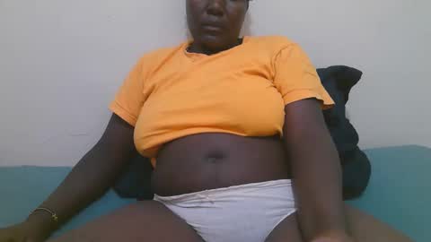 princess_ariah1 online show from May 1, 1:32 am