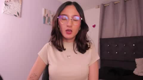 Snapshot of princess_foxxxy1 chatting on March 10, 9:20 pm Paula Princess online show from March 10, 9:20 pm
