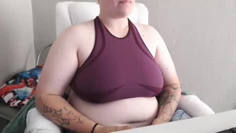 Snapshot of princess_pixielove chatting on May 28, 7:33 pm TomboyTease online show from May 28, 7:33 pm