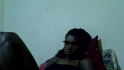 Snapshot of princess_scovia chatting on June 25, 5:28 pm princess_scovia online show from June 25, 5:28 pm