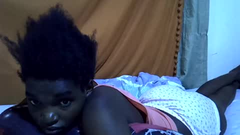 Snapshot of princess_scovia chatting on July 26, 7:48 am princess_scovia online show from July 26, 7:48 am