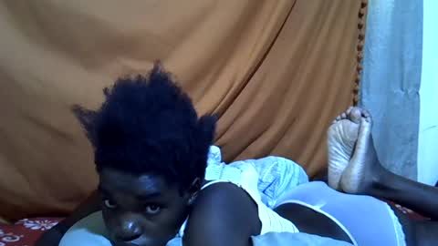 Snapshot of princess_scovia chatting on July 28, 7:15 am princess_scovia online show from July 28, 7:15 am