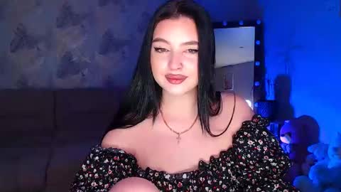 princessamira1 online show from December 2, 1:14 am