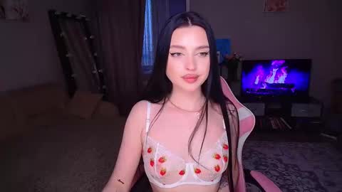 princessamira1 online show from April 25, 1:41 pm