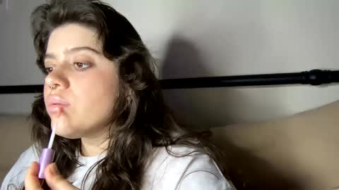 Snapshot of princesslaylaa chatting on February 5, 5:52 am princessviccxo online show from February 5, 5:52 am