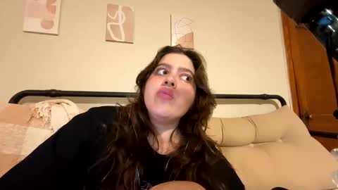 Snapshot of princesslaylaa chatting on October 29, 2:36 am princessviccxo online show from October 29, 2:36 am