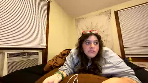 Snapshot of princesslaylaa chatting on November 11, 3:06 am princessviccxo online show from November 11, 3:06 am