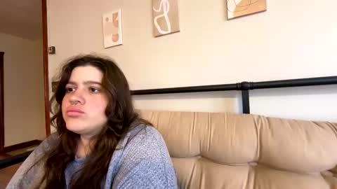 Snapshot of princesslaylaa chatting on February 2, 4:27 pm princessviccxo online show from February 2, 4:27 pm