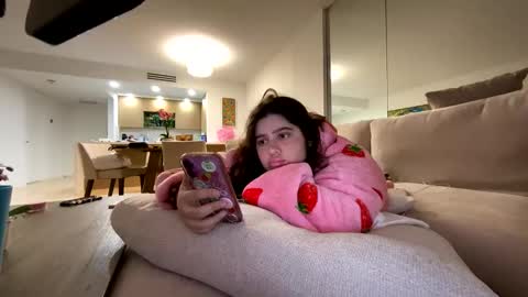 Snapshot of princesslaylaa chatting on March 13, 11:44 pm princessviccxo online show from March 13, 11:44 pm