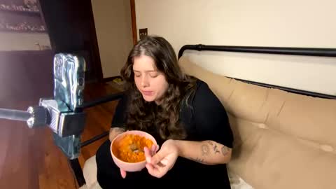 princessviccxo online show from April 24, 7:22 am