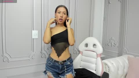   online show from December 27, 11:50 am
