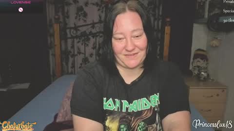 Lux Alot Luxi online show from April 9, 8:36 pm