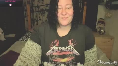 Lux Alot Luxi online show from April 27, 7:01 pm