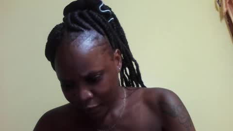Snapshot of princessmiles2 chatting on March 6, 4:38 pm phelly online show from March 6, 4:38 pm