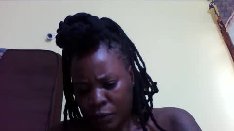 Snapshot of princessmiles2 chatting on April 23, 2:52 pm phelly online show from April 23, 2:52 pm