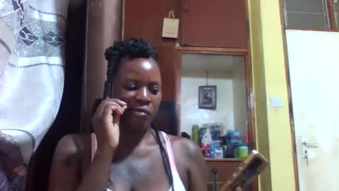 Snapshot of princessmiles2 chatting on May 27, 2:58 pm phelly online show from May 27, 2:58 pm
