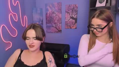 Snapshot of princessnicolee chatting on August 4, 11:24 am nicol online show from August 4, 11:24 am