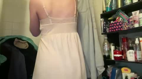 Snapshot of princessoftenis44 chatting on February 20, 6:35 pm princessoftenis44 online show from February 20, 6:35 pm