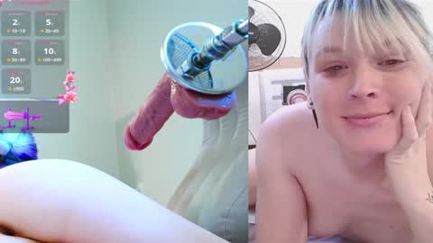 Snapshot of princessofyourdreams chatting on December 30, 10:01 pm Gwyndoline Moon online show from December 30, 10:01 pm