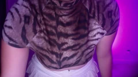 Snapshot of princesstwerkk chatting on March 27, 12:49 am Princess Twerkk online show from March 27, 12:49 am