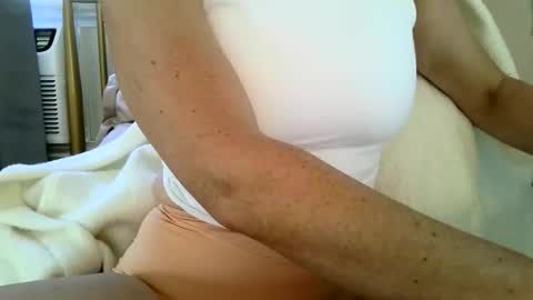 Snapshot of princessxxx33ddi chatting on April 27, 11:30 am princesstits online show from April 27, 11:30 am