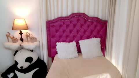 princessyanzy1 online show from September 9, 4:56 am