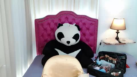 Snapshot of princessyanzy chatting on April 25, 10:29 pm princessyanzy1 online show from April 25, 10:29 pm