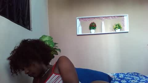 prisca66 online show from April 15, 4:08 am