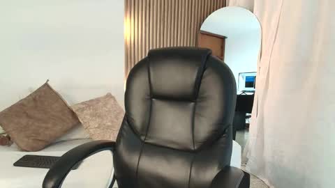 Priscila  online show from January 9, 12:41 pm