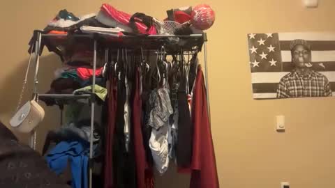 Snapshot of prism50 chatting on September 25, 9:29 pm Prism online show from September 25, 9:29 pm