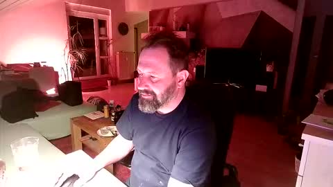 Snapshot of proband_007 chatting on April 9, 11:43 pm proband_007 online show from April 9, 11:43 pm