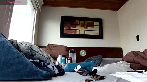 Probardetodo independent model online show from October 18, 8:31 pm