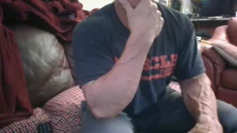 MUSCLEGOD online show from March 30, 7:37 pm