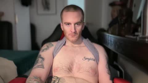 Snapshot of profaleika chatting on November 1, 3:25 pm profaleika online show from November 1, 3:25 pm