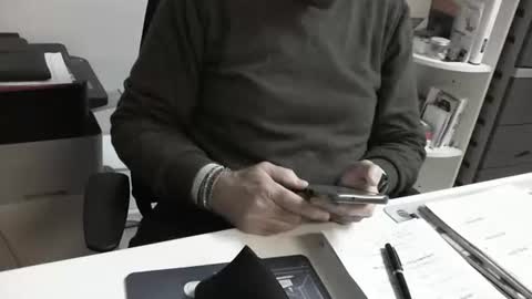 Snapshot of proplan chatting on December 5, 5:31 pm mature hairy guy online show from December 5, 5:31 pm