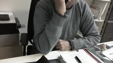 Snapshot of proplan chatting on April 8, 4:18 pm mature hairy guy online show from April 8, 4:18 pm