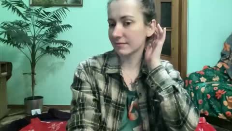 Snapshot of proud_sweet_21 chatting on May 11, 12:16 am proud sweet 21 online show from May 11, 12:16 am