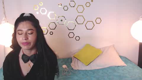 Adris  Juan online show from December 2, 4:07 am