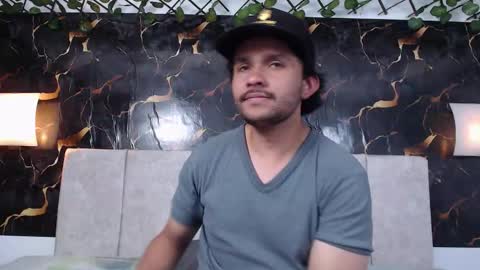 Adris  Juan online show from February 26, 3:05 am