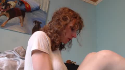 Snapshot of prxscillia_tx chatting on May 5, 2:47 pm prxscillia_tx online show from May 5, 2:47 pm