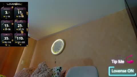 psique_naughty2 online show from April 8, 5:57 pm