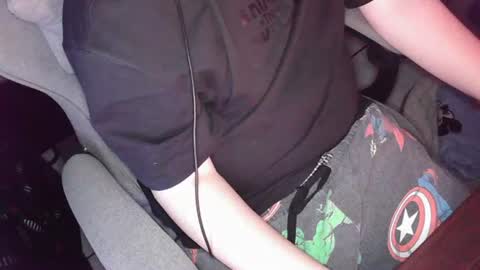 Snapshot of pt35l chatting on June 29, 1:56 am your mysterious man online show from June 29, 1:56 am