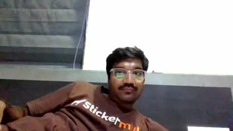 Snapshot of ptl1711 chatting on May 29, 8:40 pm ptl1711 online show from May 29, 8:40 pm